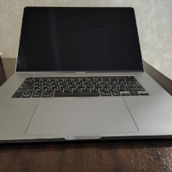 Ноутбук Apple MacBook Pro (2019) - фото 3