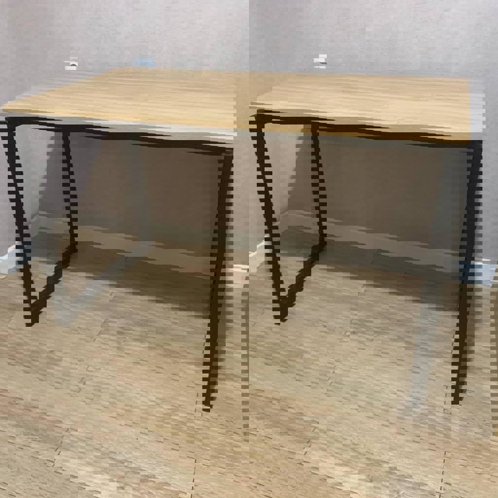 Офисный стол