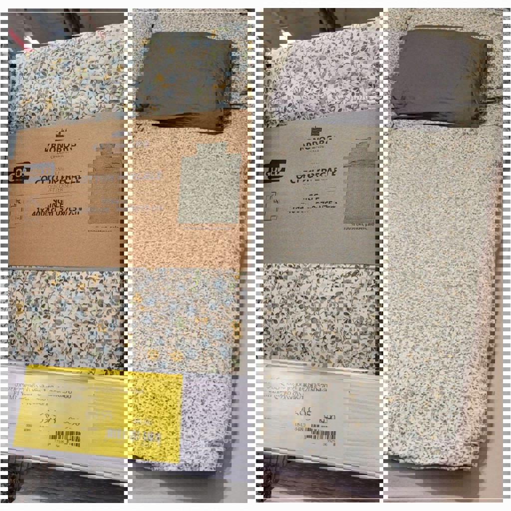 Кроссовки Zara бежевые