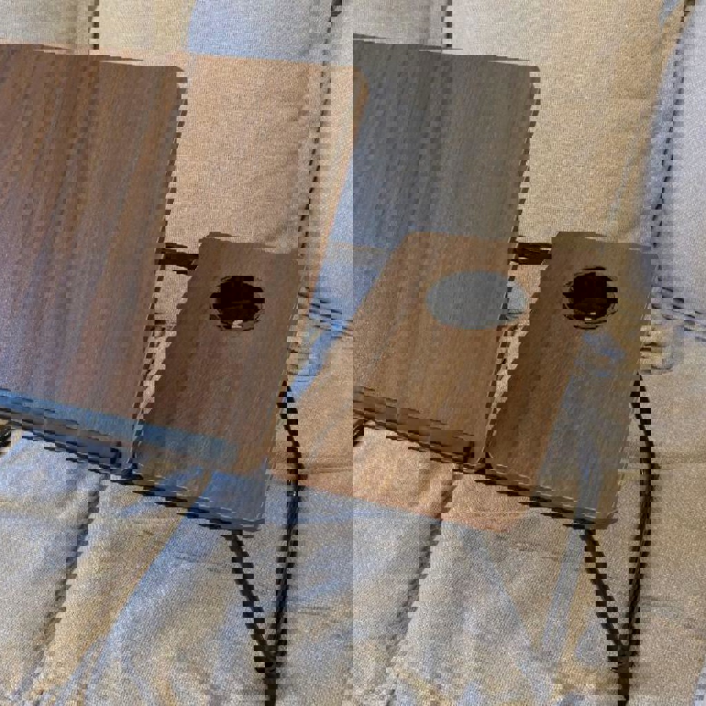 Складной столик для работы в кровати