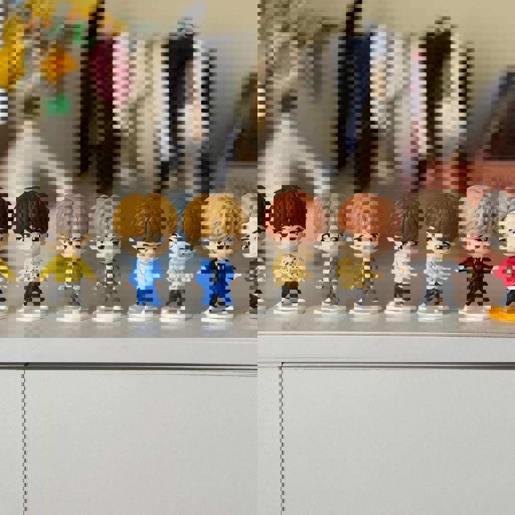 Фигурки BTS из McDonald’s