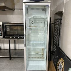 Холодильник вертикальный с прозрачной дверцей - фото 4