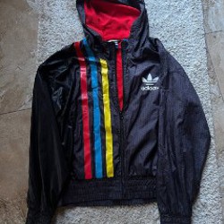 Куртка-ветровка - фото 1