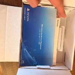 Коробка от PS Vita Slim - фото 9