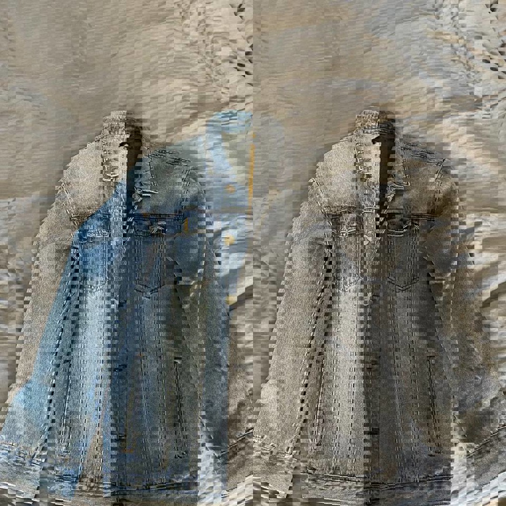 Джинсовая куртка унисекс