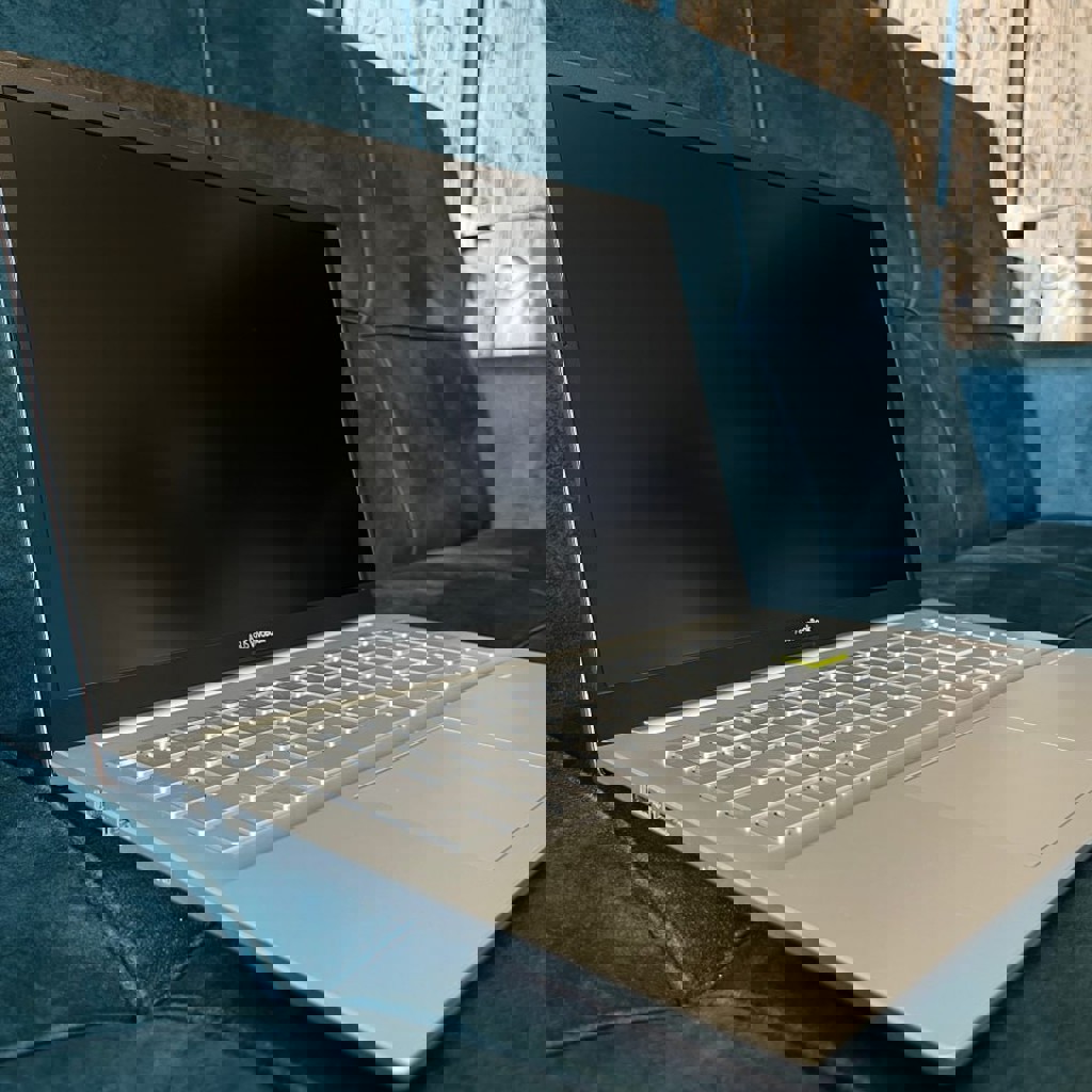 Ноутбук ASUS VivoBook 15