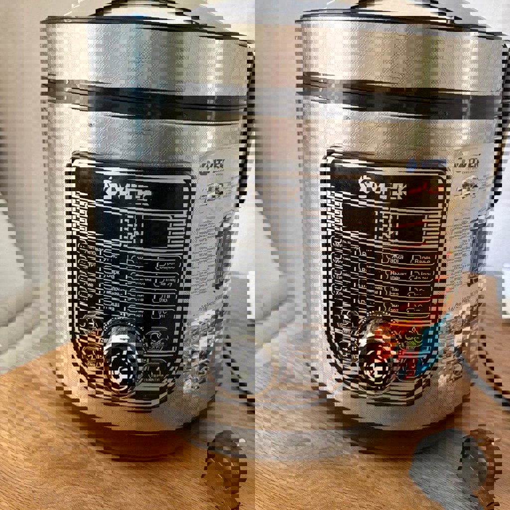 Стакан с трубочкой