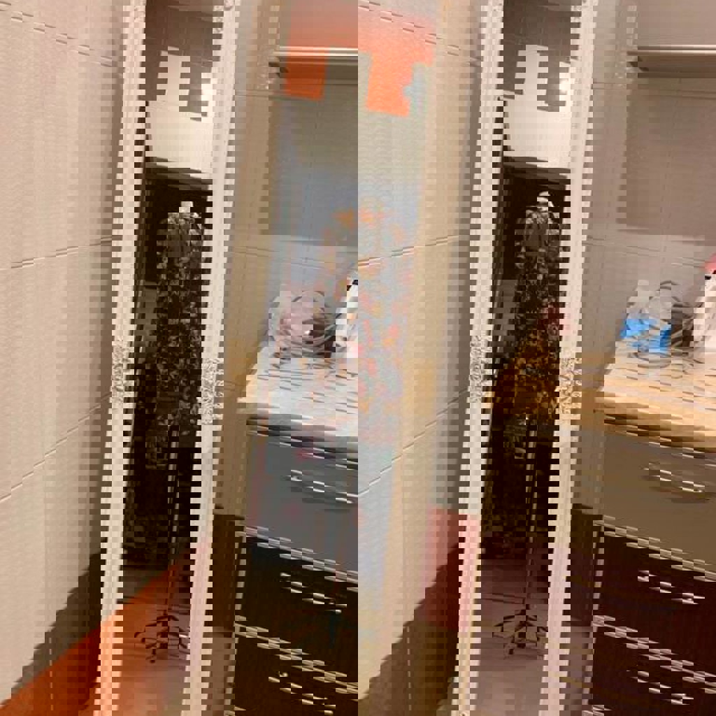 Вешалка для детской одежды