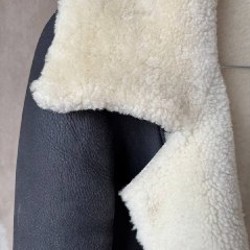 Кожаная куртка с мехом - фото 2