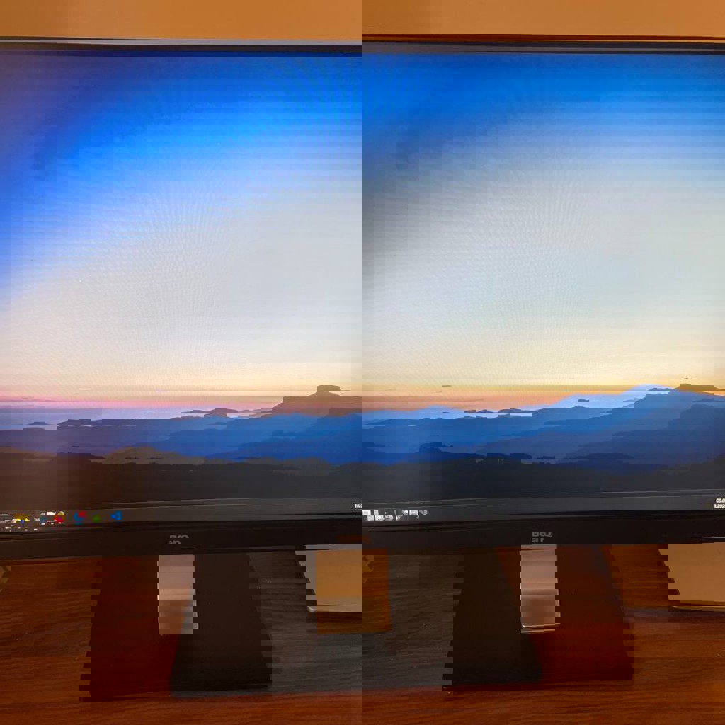 Монитор 24' IPS