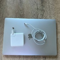 MacBook Pro 2016 15 дюймов - фото 3