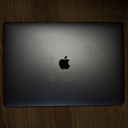 MacBook Pro 15” (2017) - фото 2
