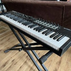 M-Audio Oxygenpro 61 Midi Keyboard - фото 2