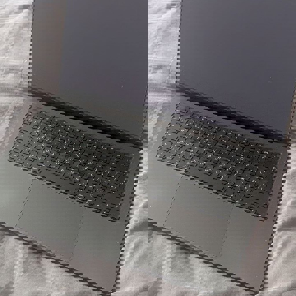 Apple MacBook 14' (2023) space black