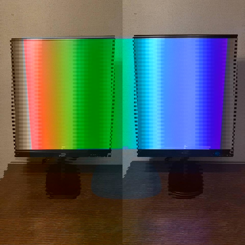 Монитор Philips 243V7Q