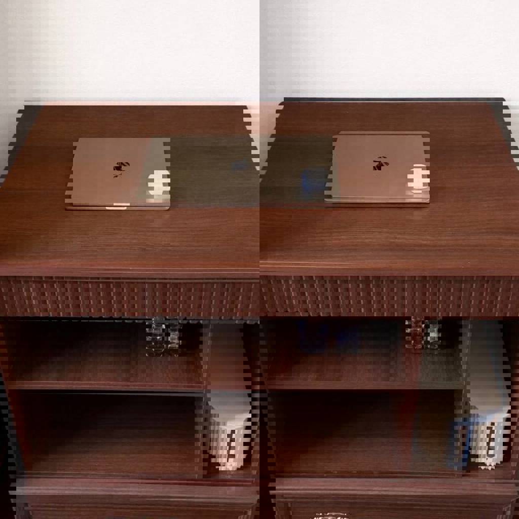 Письменный стол