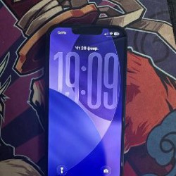 IPhone 13 - фото 1