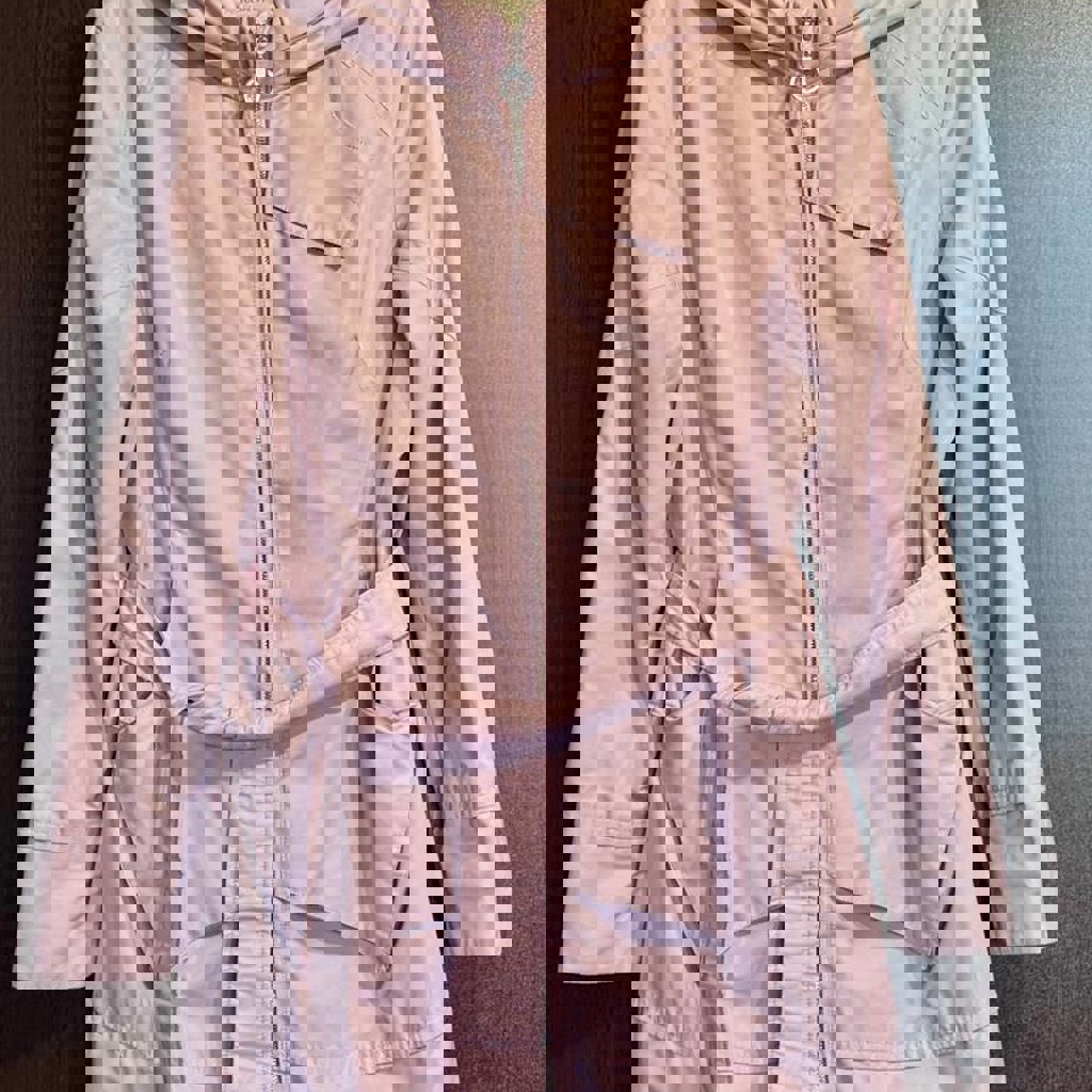 Легкая ветровка