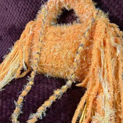 Сумка пушистая на весну - фото 2