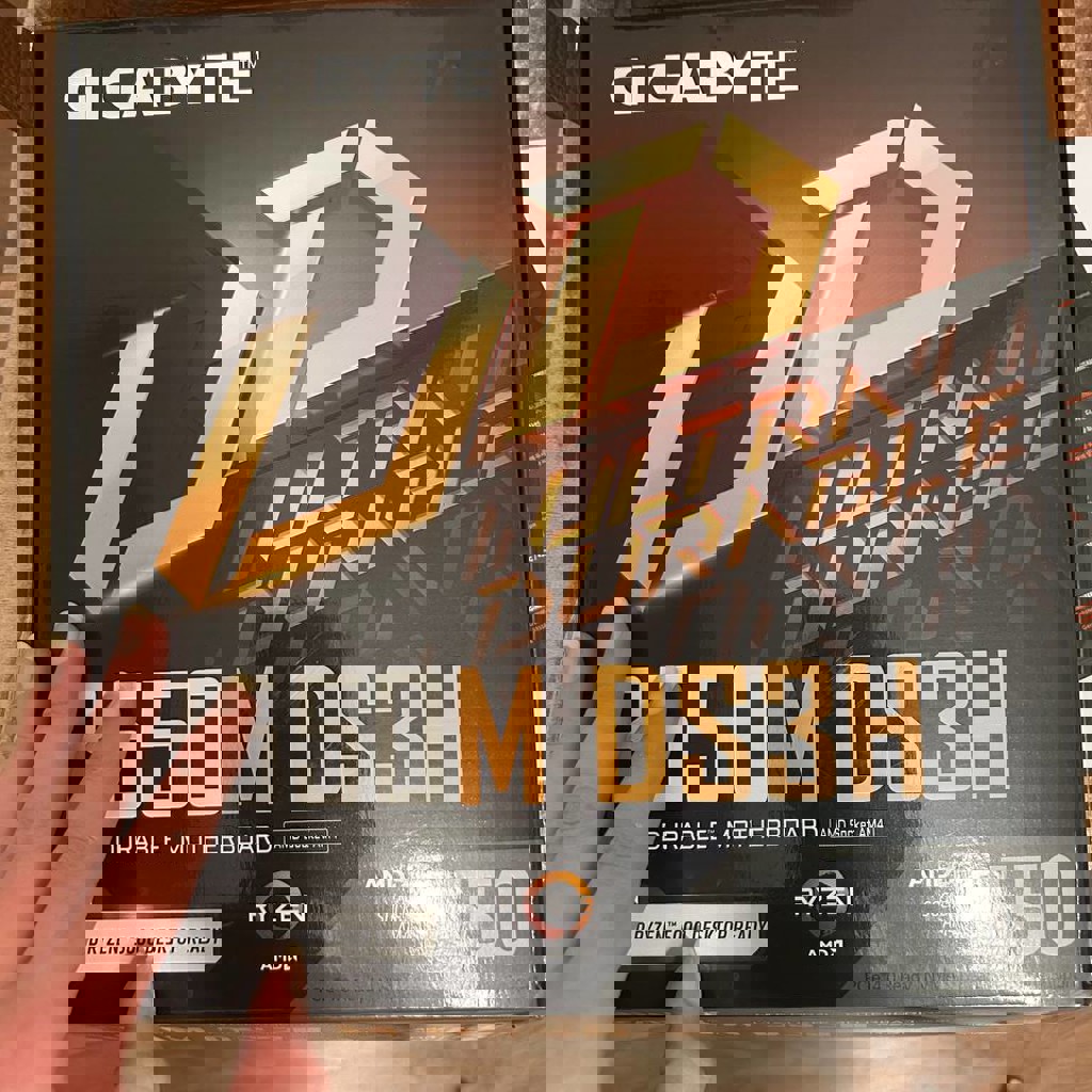 Материнская плата