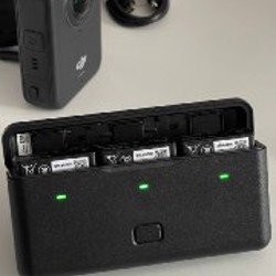 DJI Osmo 360 Adventure Combo - фото 4