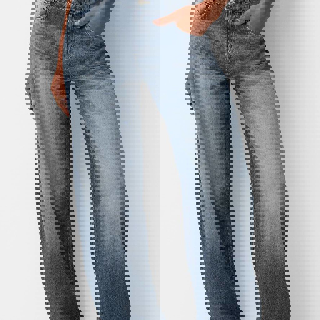 Джинсы BERSHKA с змеиным принтом