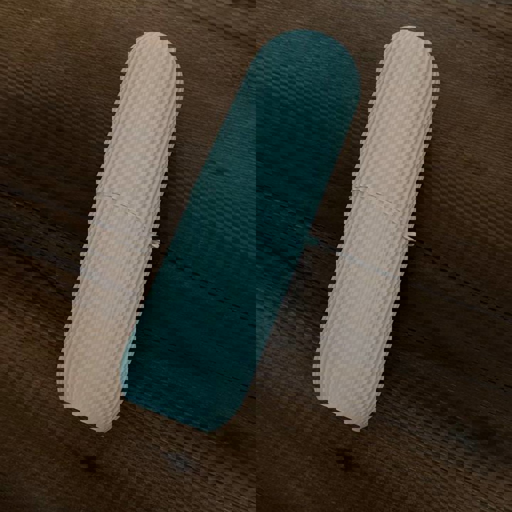 Контейнер для зубной пасты и щетки