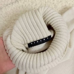 Ассиметричный топ Stradivarius - фото 6