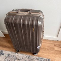 Чемодан - фото 3