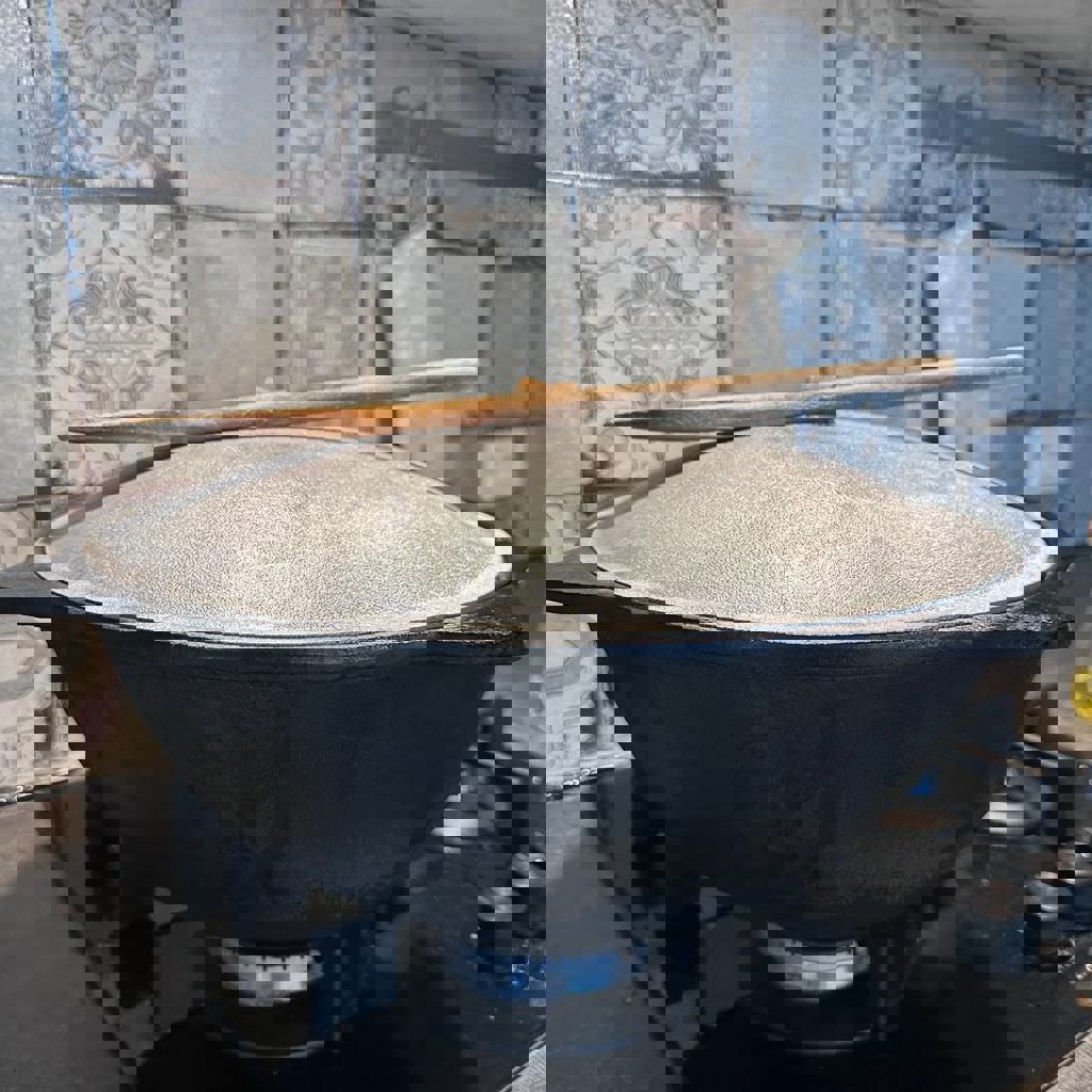 Чугунный казан