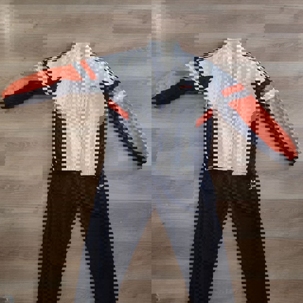 Костюм Paola Renzo