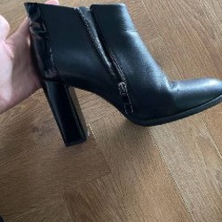 Книги - фото 1