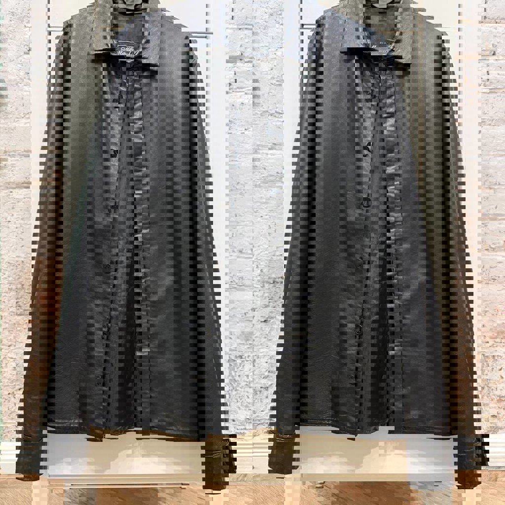 Кожаный плащ