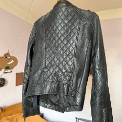 Женская кожаная куртка - фото 2