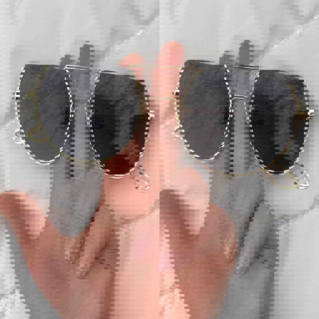 Золотые солнцезащитные очки