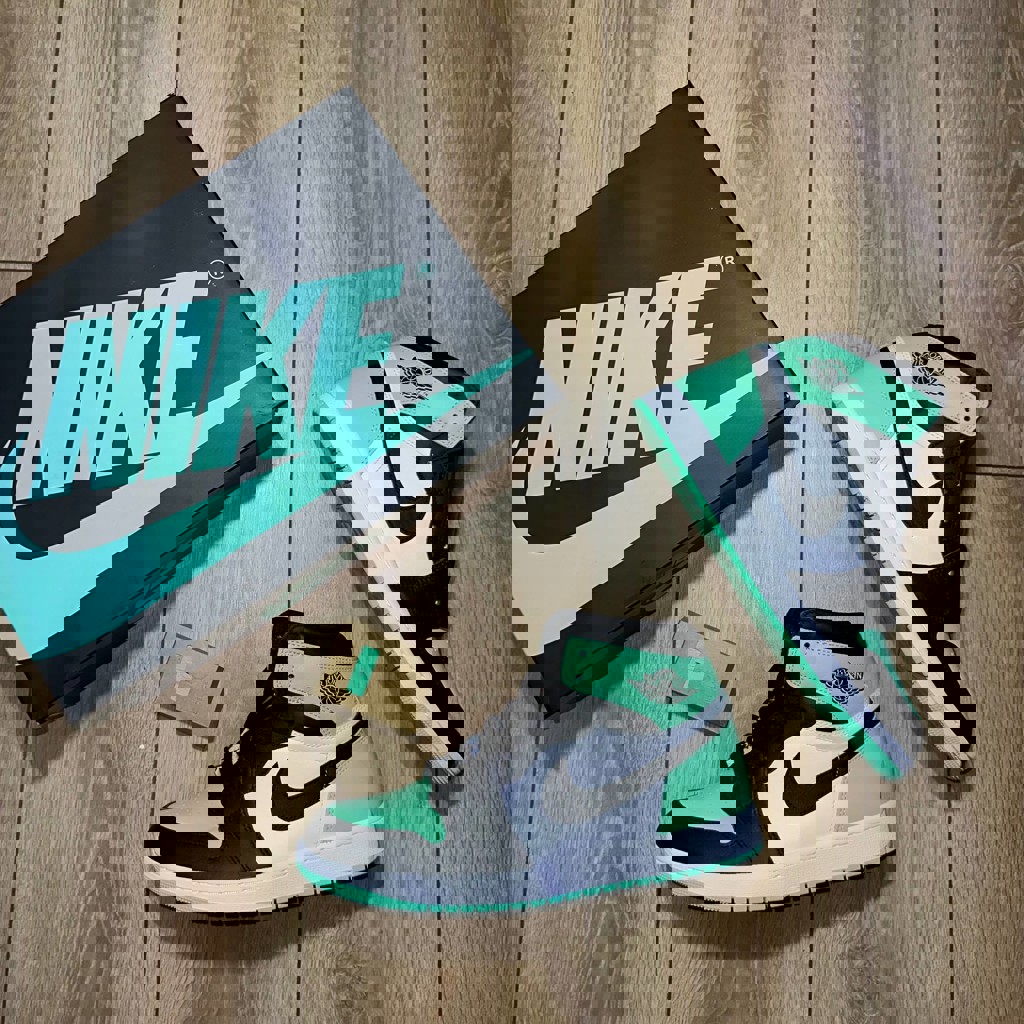 Кроссовки Jordan One