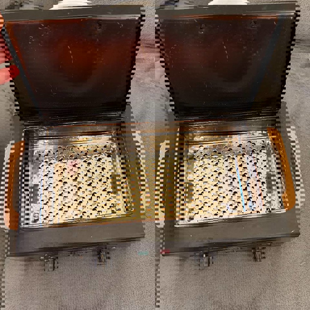 Стерилизатор для медицинских инструментов