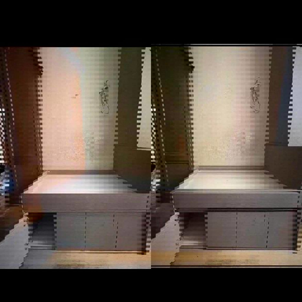 Односпальная кровать с ящиками