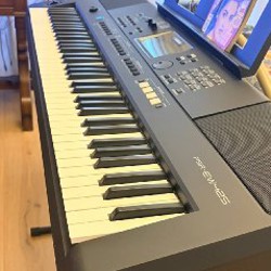 Клавиши/Синтезатор Yamaha PSR EW425 - фото 2