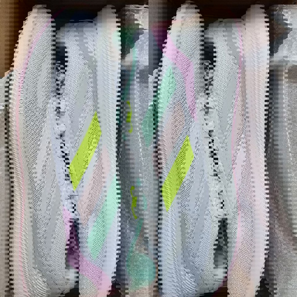 Кроссовки Adidas