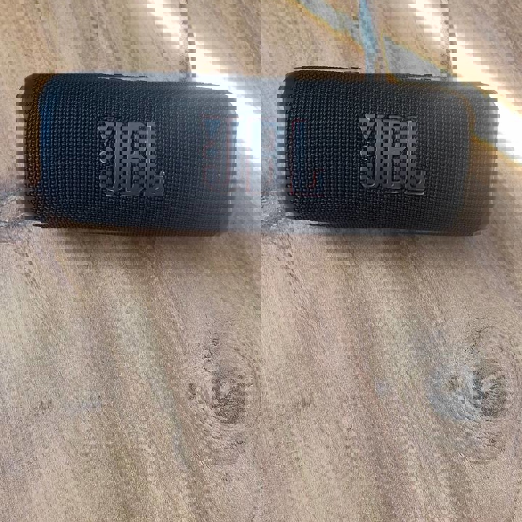 Bluetooth колонка JBL Flip 6