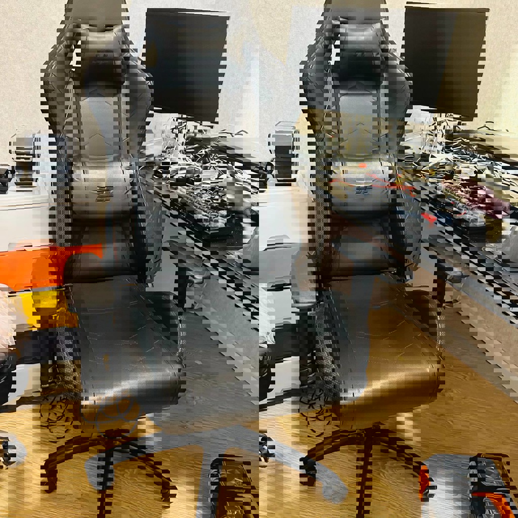 Компьютерный стул