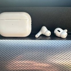 AirPods Pro 2nd generation - фото 1