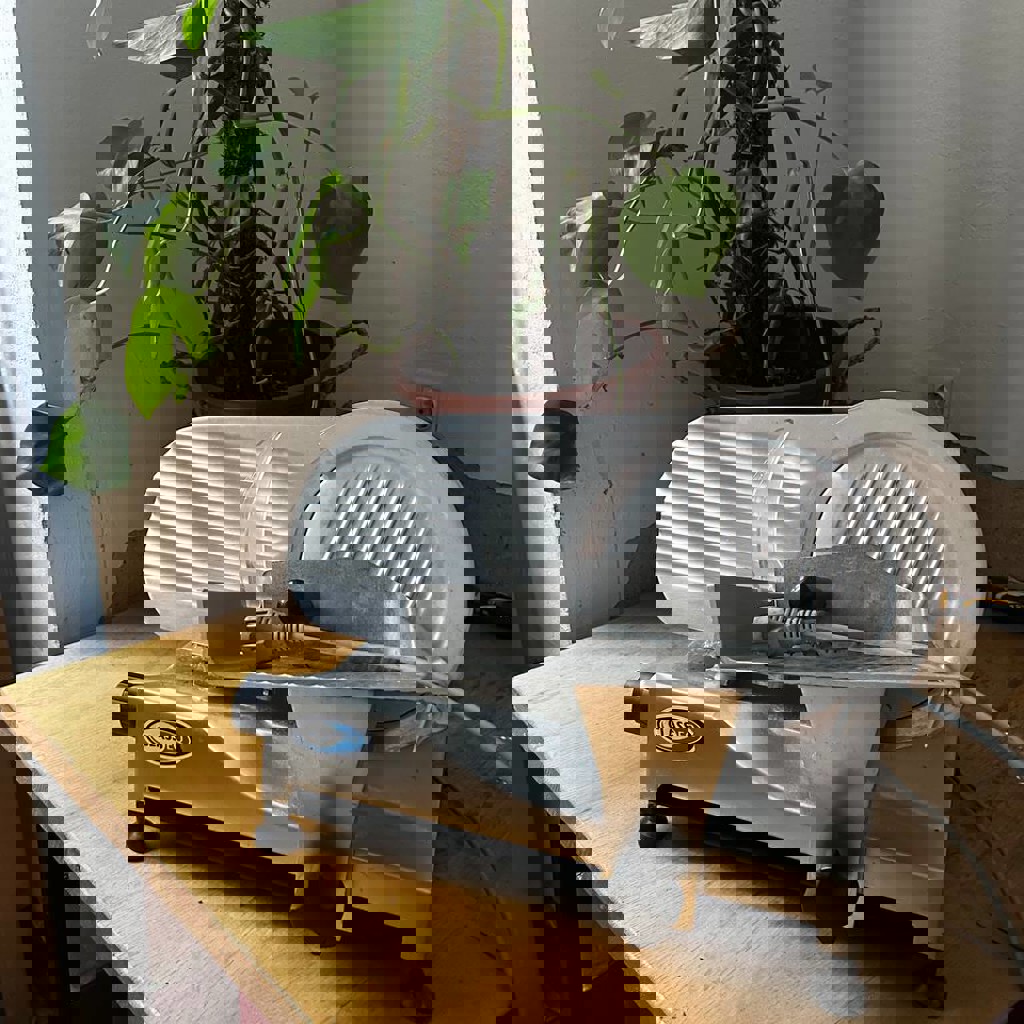 Индукционная плита restaurateur