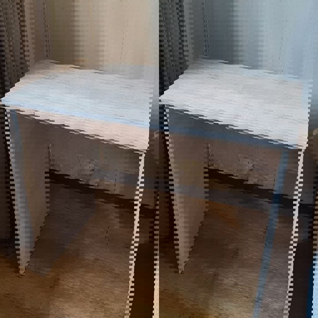 Светлый стол