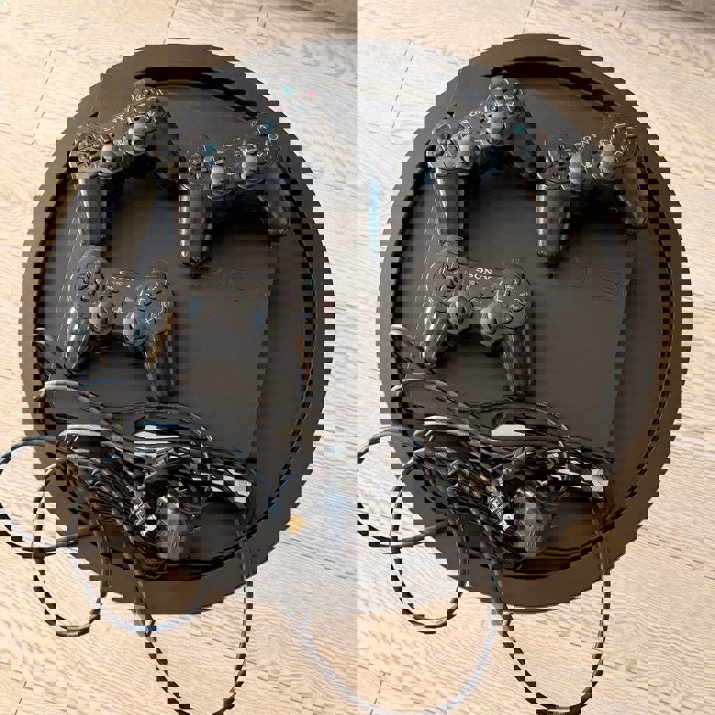 PlayStation 3 + 3 джойстика