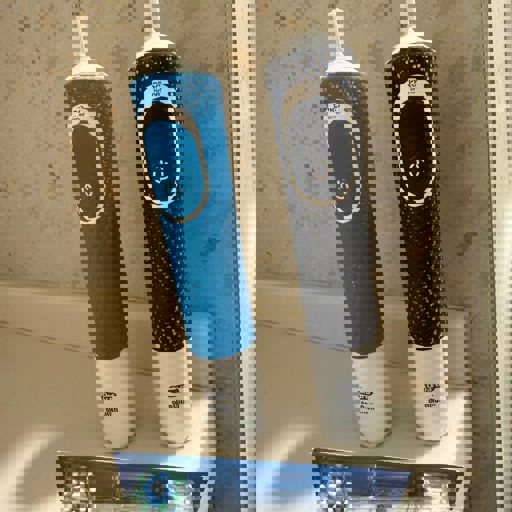 Зубная щетка Oral-B