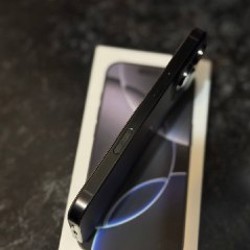 IPhone 16pro - фото 2