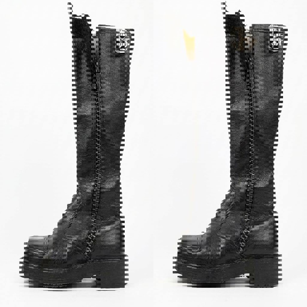 Кожаные ботинки