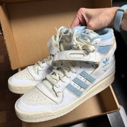 Кроссовки - фото 3